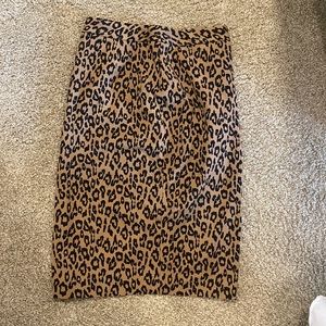 NWT leopard pencil skirt. stuck w it on accident quality fabric